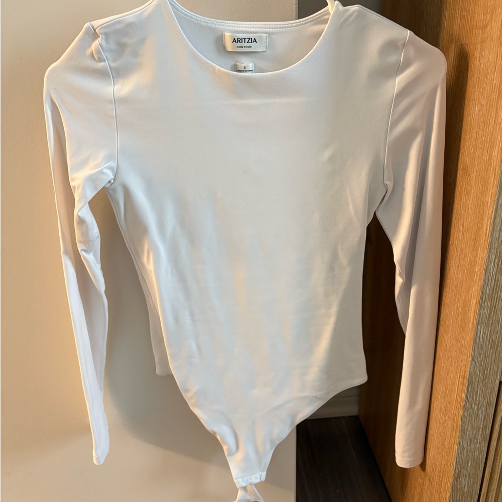 Aritzia Cream Long Sleeve Bodysuit